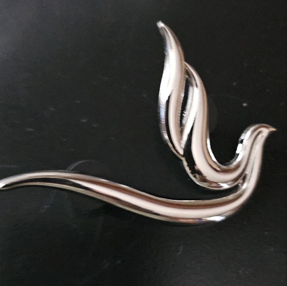 Dove pendant.